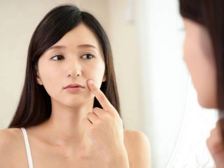 Kulit Kusam Akibat Dehidrasi? Coba Atasi dengan Rangkaian Produk Berikut Ini, Yuk!